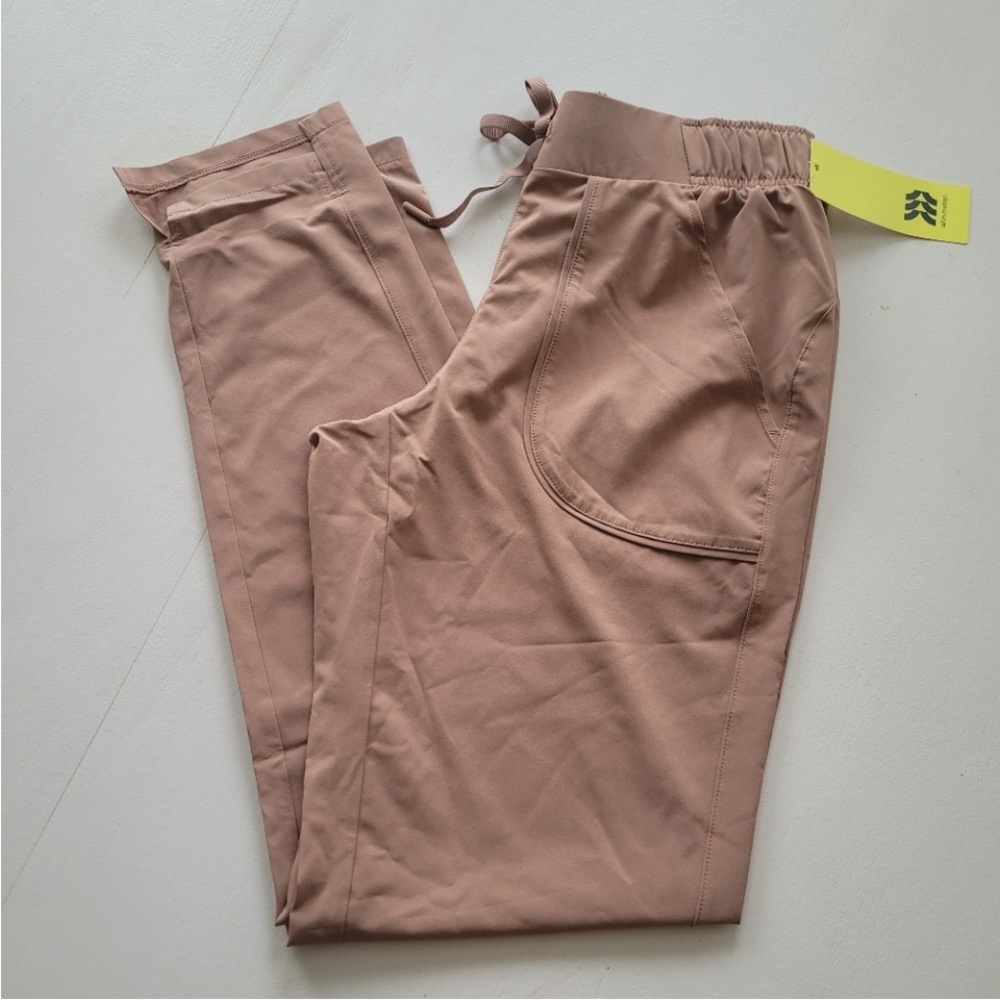 New! Women's All in Motion Tapered Stretch Woven Workout Pants Taupe XXL - Picture 2 of 10